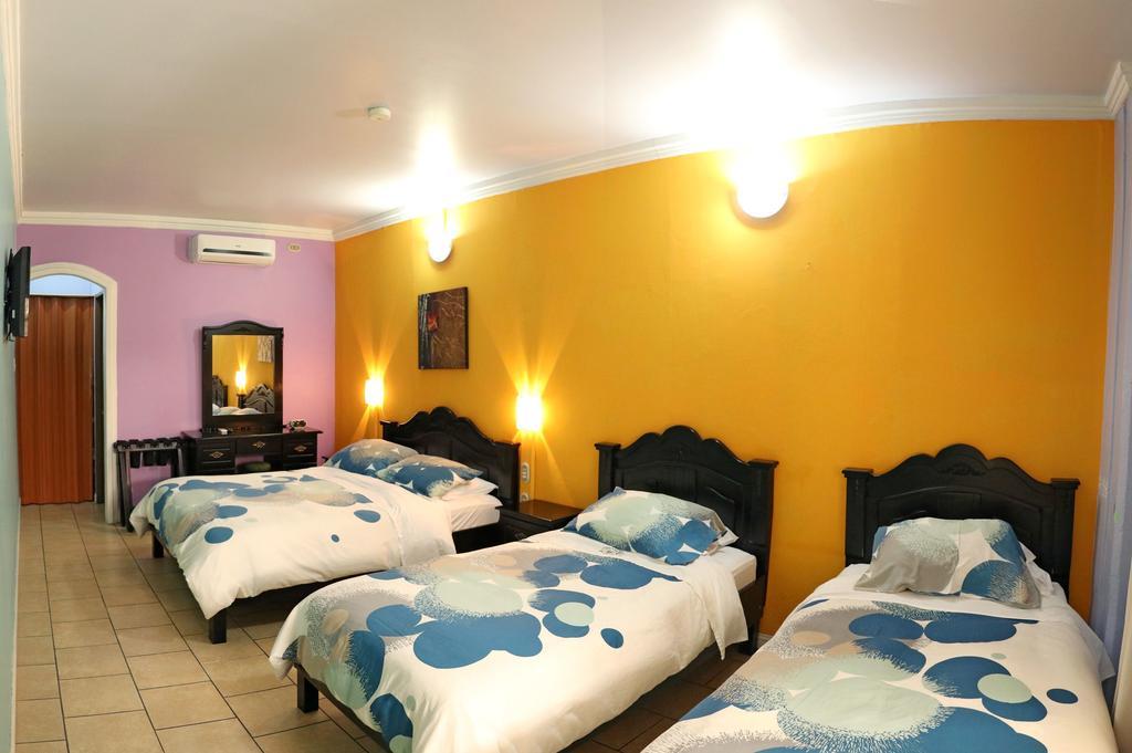 Hotel Eskalima Alajuela Luaran gambar
