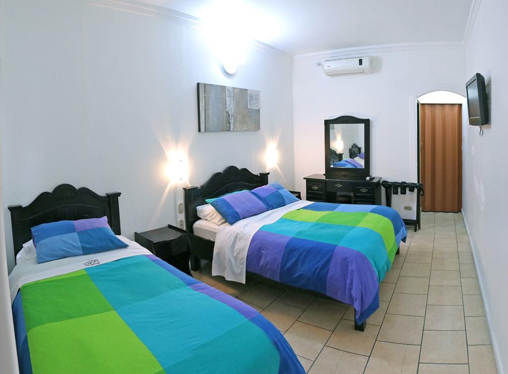 Hotel Eskalima Alajuela Luaran gambar