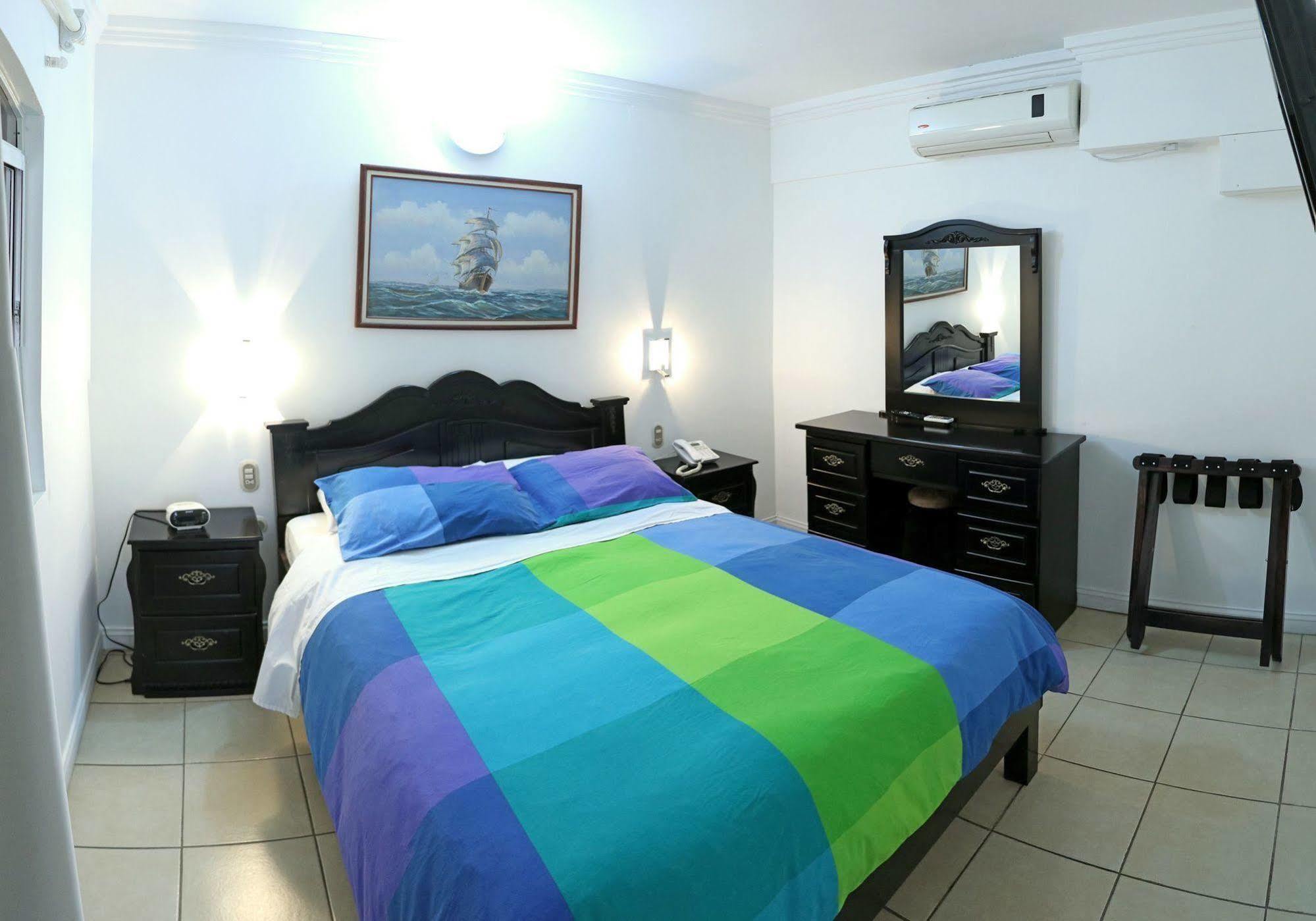Hotel Eskalima Alajuela Luaran gambar
